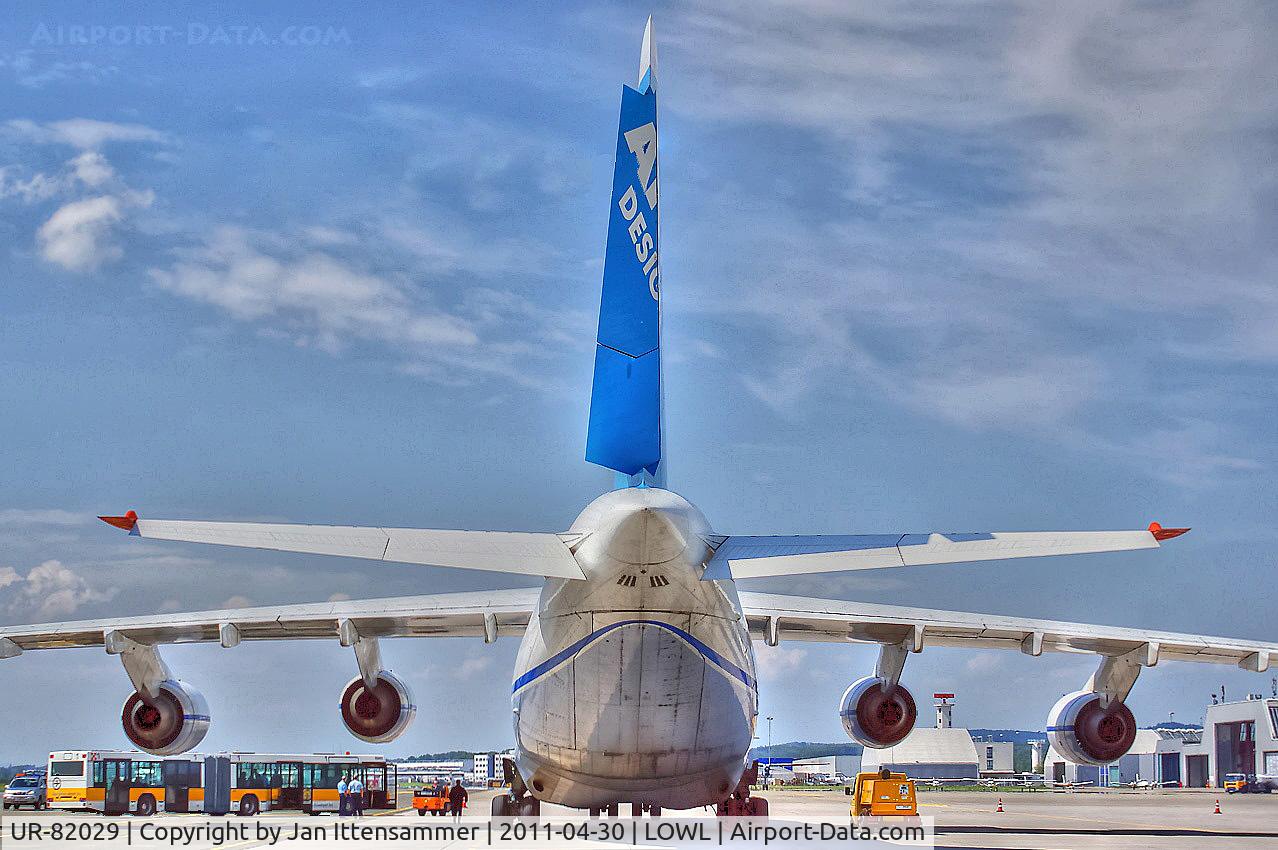 UR-82029, 1991 Antonov An-124-100 Ruslan C/N 19530502630/0210, UR-82029 @ LOWL