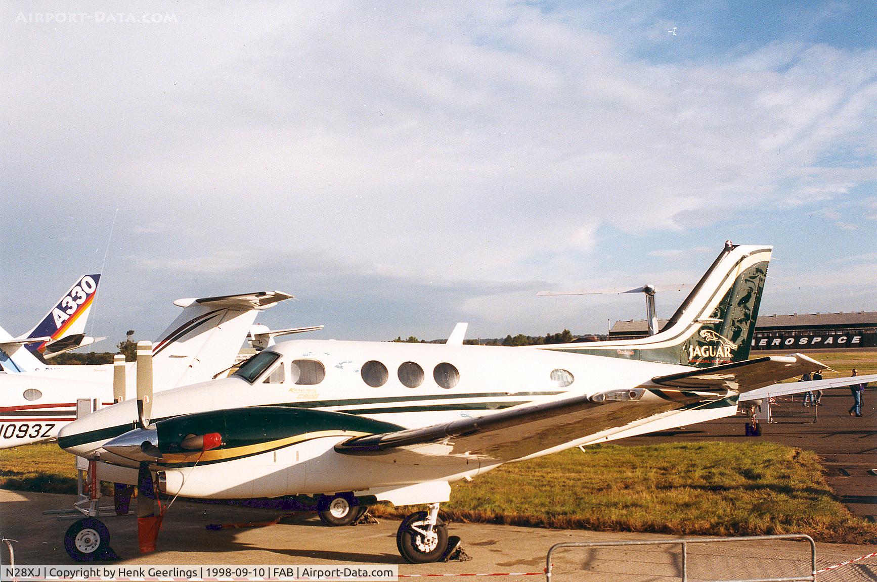 N28XJ, Beech C90B King Air C/N LJ-1505, cs Jaguar Cy