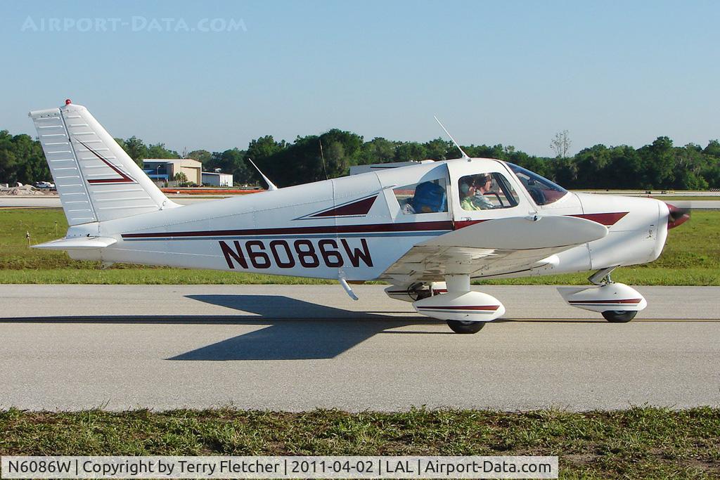N6086W, 1964 Piper PA-28-140 C/N 28-20100, 2011 Sun n Fun at Lakeland , Florida