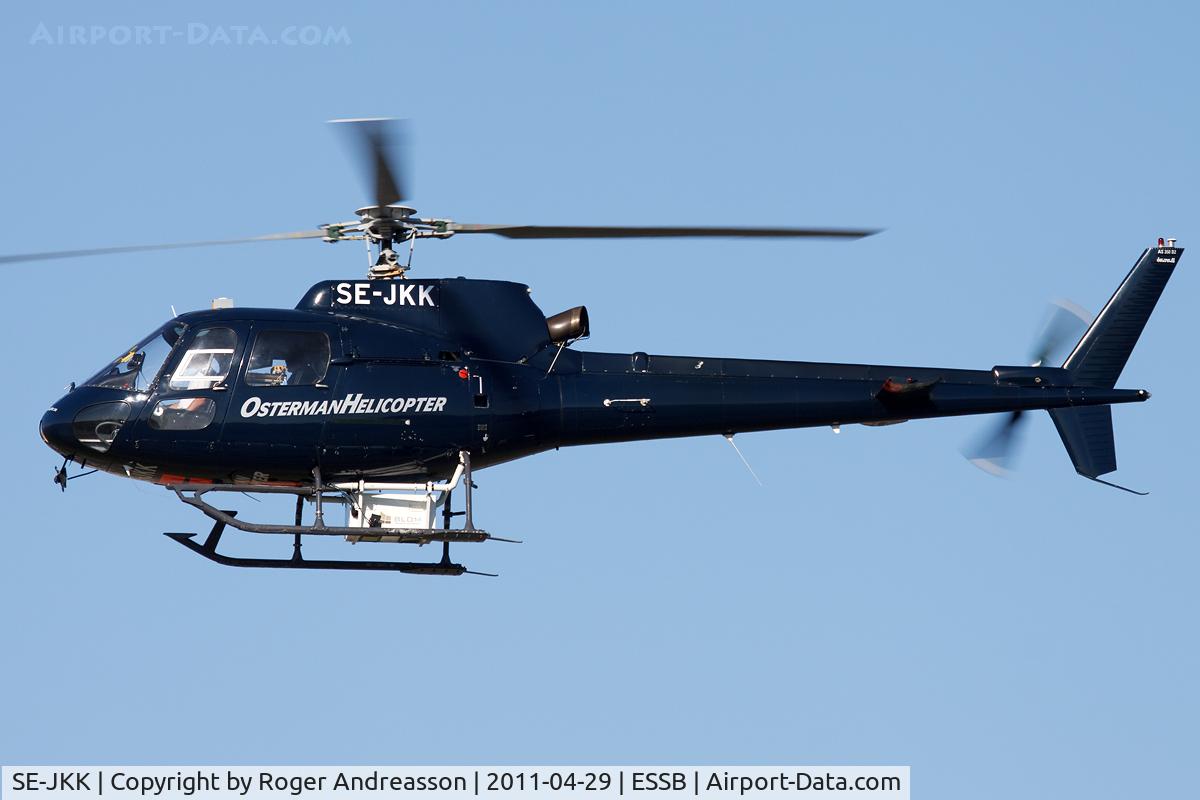 SE-JKK, 1990 Aerospatiale AS-350B-2 Ecureuil C/N 2406, Osterman Helicopter