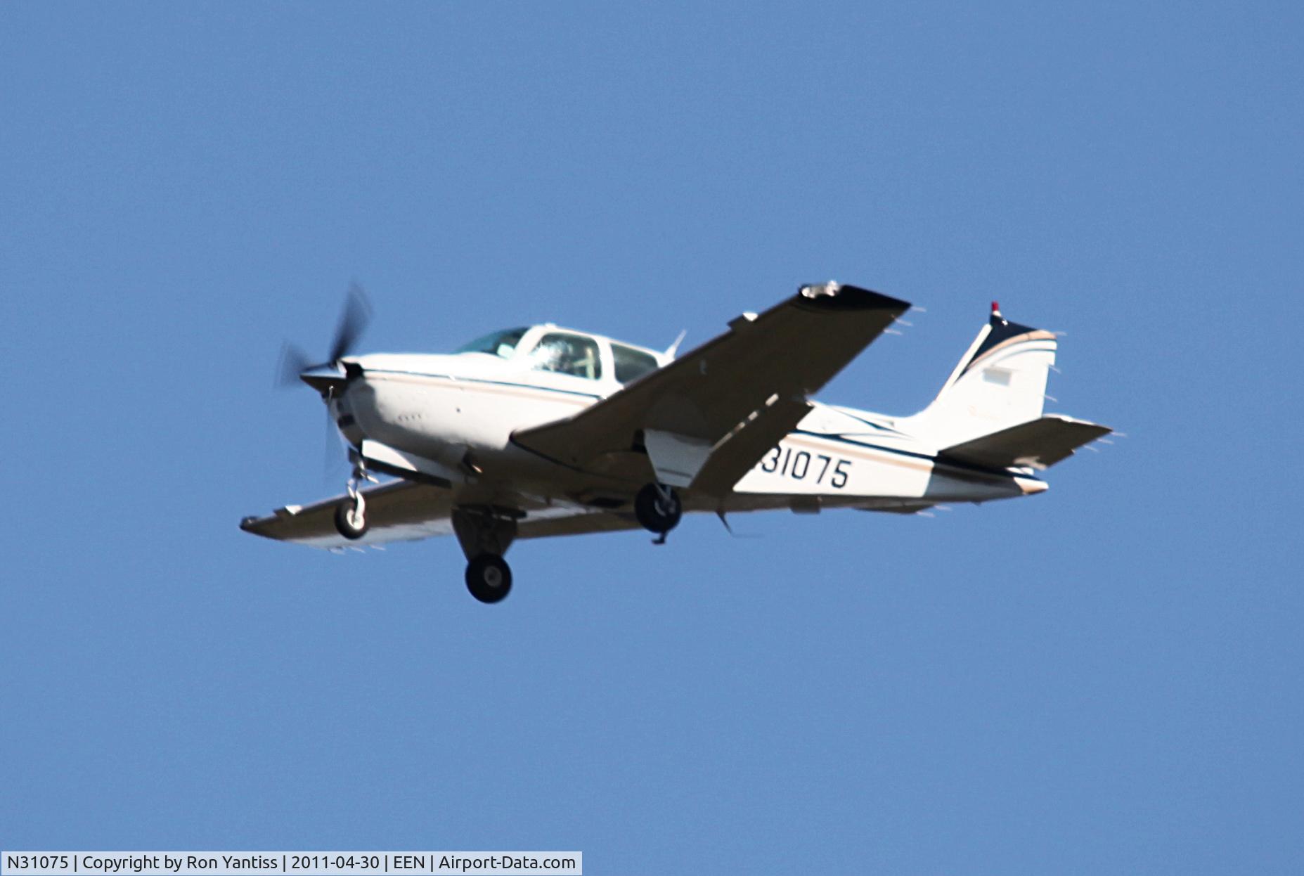 N31075, 1988 Beech A36 Bonanza 36 C/N E-2415, On approach to Keene, NH