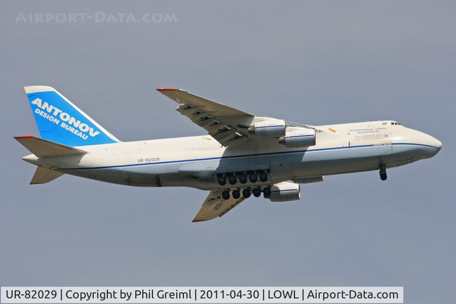 UR-82029, 1991 Antonov An-124-100 Ruslan C/N 19530502630/0210, Yeah :D