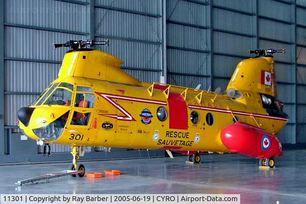 11301, Boeing Vertol CH-113 Labrador C/N 301, Boeing Vertol CH-113 Labrador [301] Ottawa-Rockcliffe~C 19/06/2005