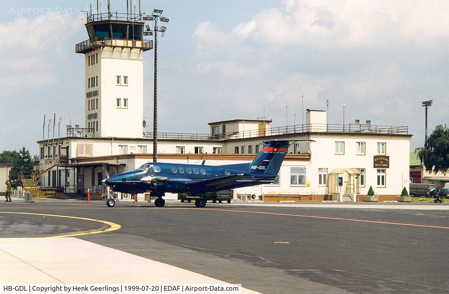 HB-GDL, 1982 Beech 200 Super King Air C/N BB-1079, STAC - Federal Air Transort Service.

Frankfurt Rhein Main AFB