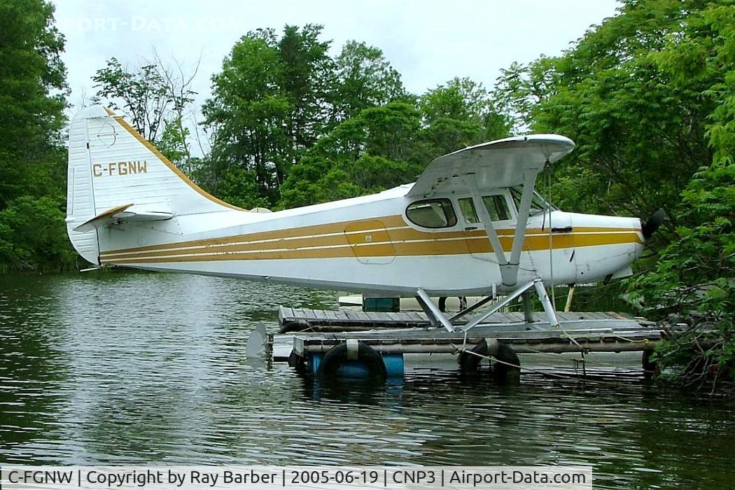 C-FGNW, 1950 Stinson 108-3 Voyager C/N 108-4993, Stinson 108-3 Voyager [108-4993]  Arnprior-South Renfrew~C 19/06/2005
