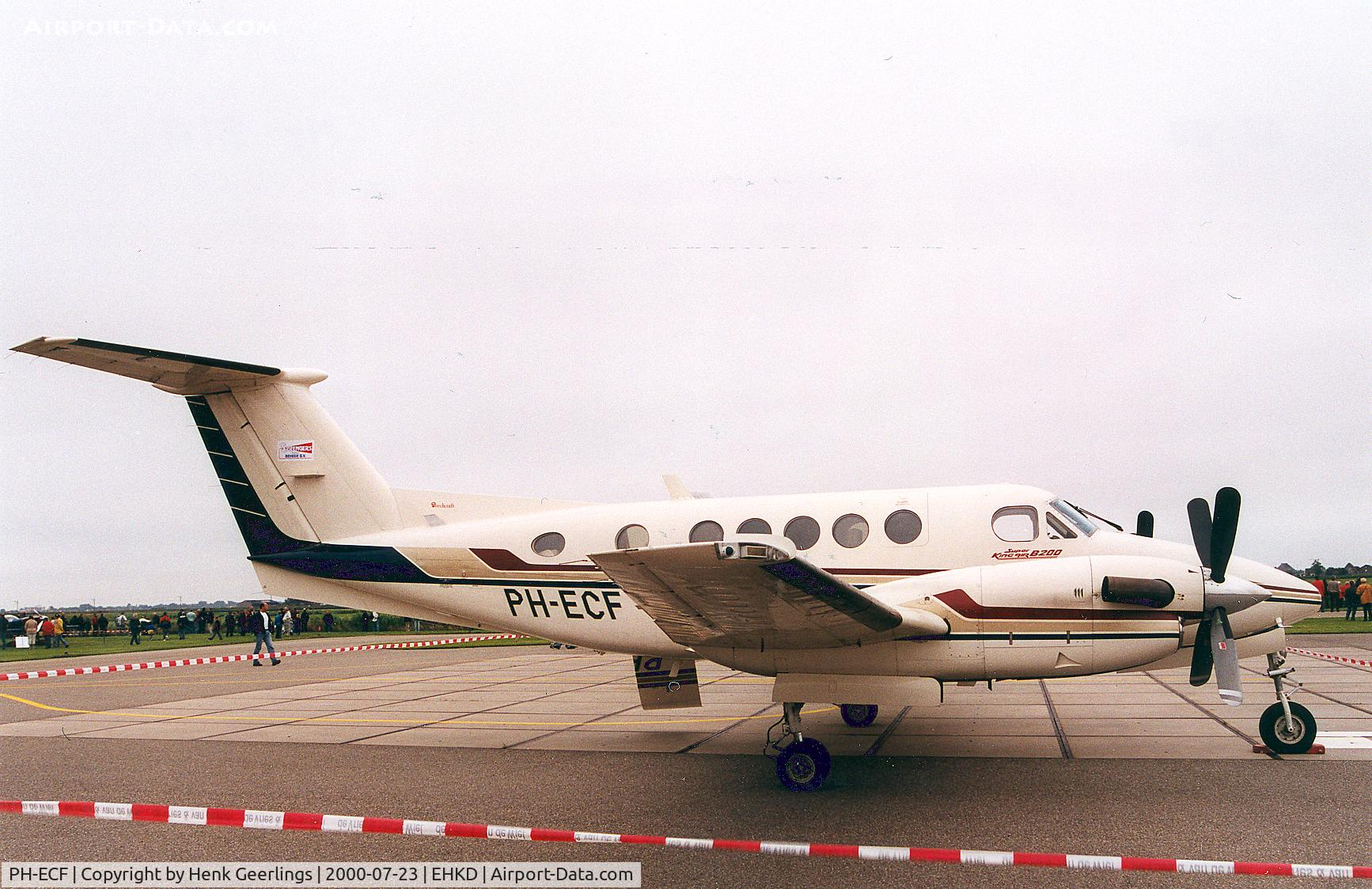 PH-ECF, 1979 Beech 200 C/N BB-596, De Kooy,  Navy AFB EHKD