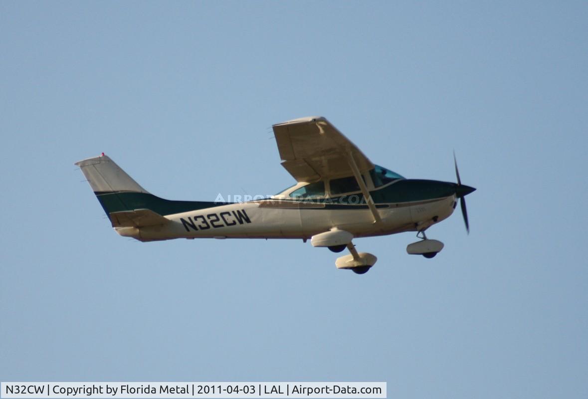 N32CW, 1977 Cessna 182Q Skylane C/N 18265680, Cessna 182Q