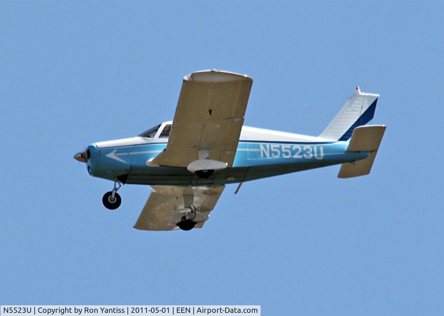 N5523U, 1969 Piper PA-28-140 C/N 28-26238, On approach to Keene, NH.