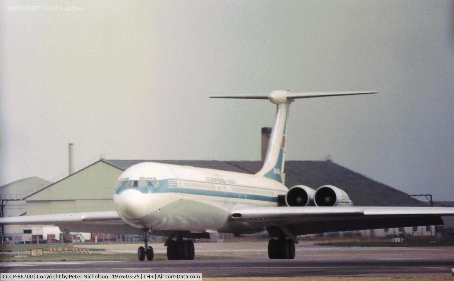 CCCP-86700, 1973 Ilyushin Il-62M C/N 31503, Il-62M Classic of Aeroflot preparing to depart from Heathrow in March 1976.