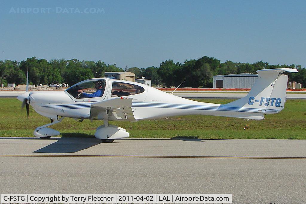 C-FSTG, 2003 Diamond DA-40 Diamond Star C/N 40.288, 2011 Sun n Fun at Lakeland , Florida