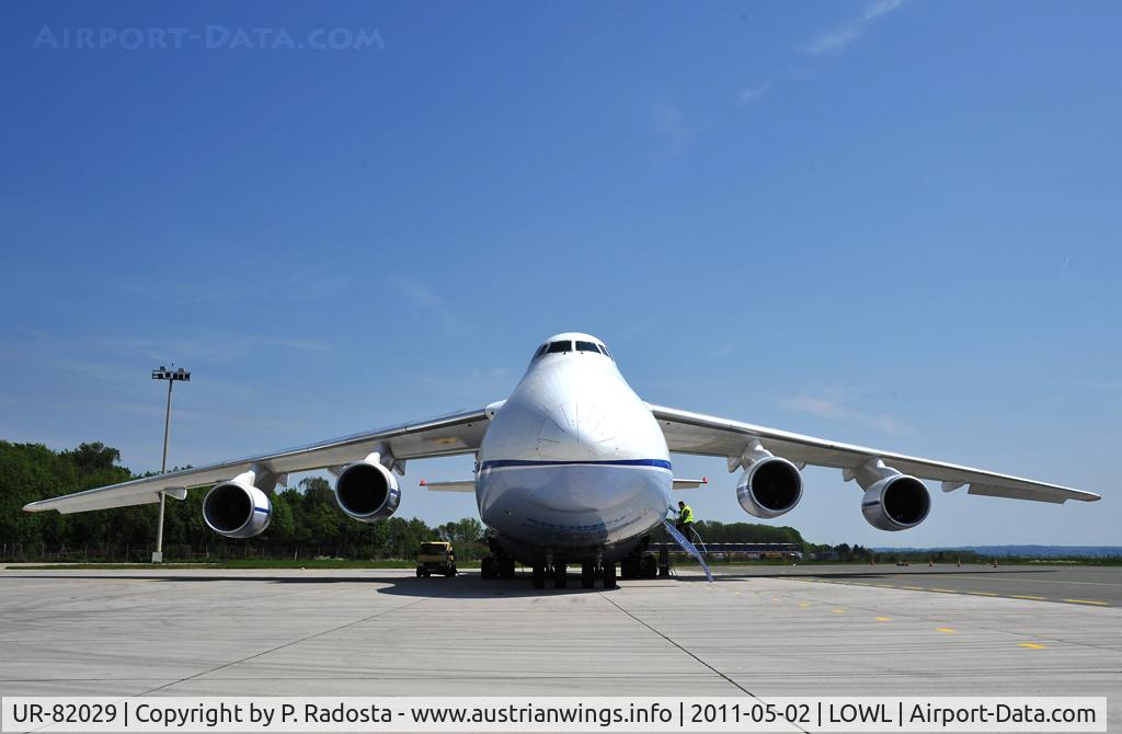 UR-82029, 1991 Antonov An-124-100 Ruslan C/N 19530502630/0210, LNZ Airport