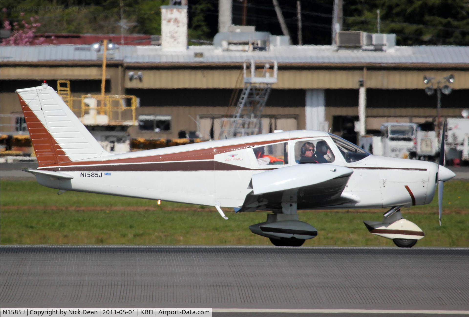 N1585J, 1967 Piper PA-28-140 C/N 28-23994, KBFI/BFI