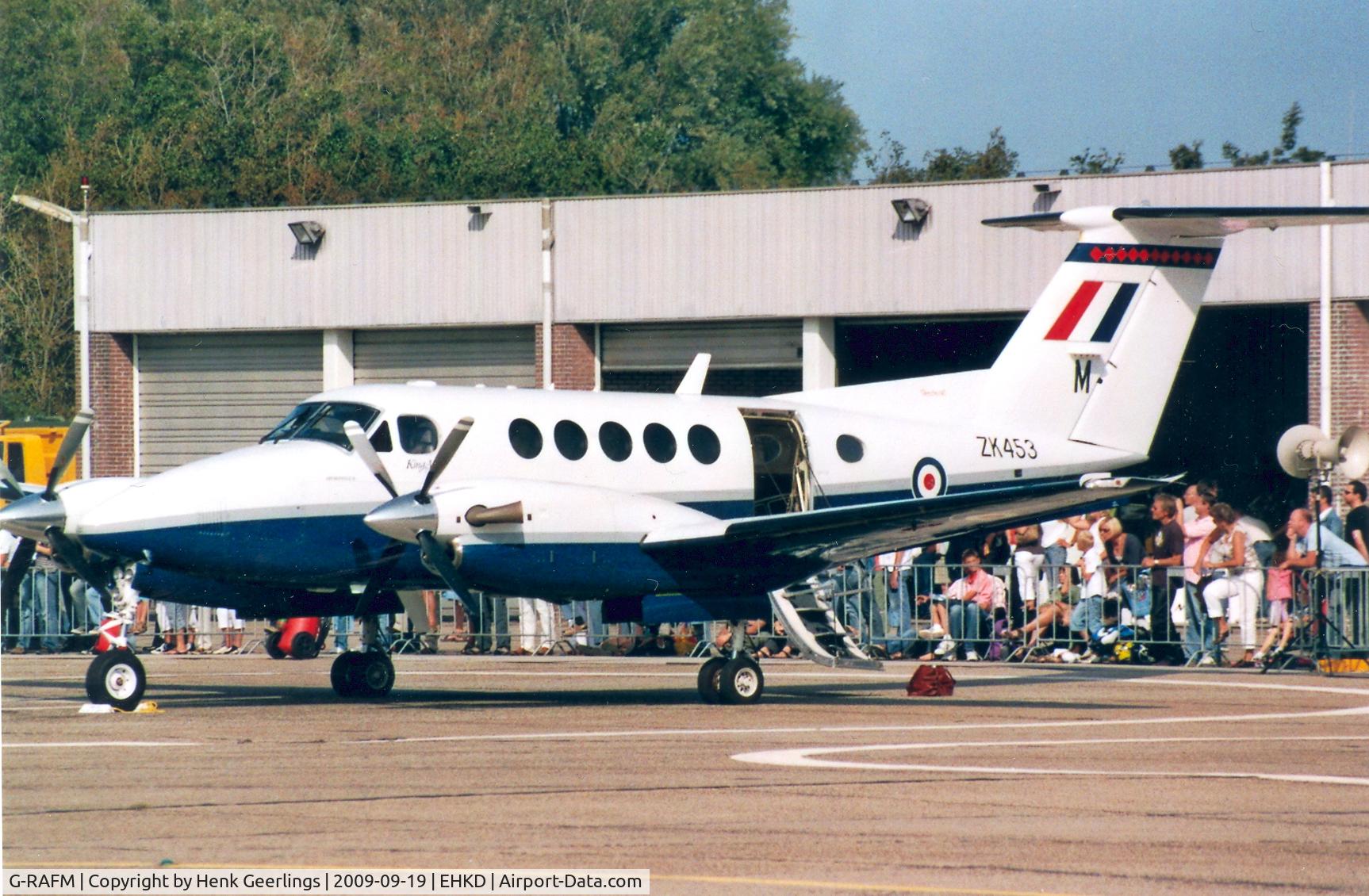 G-RAFM, 2003 Raytheon B200 King Air C/N BB-1833, Den Helder Airport , EHKD , Air Show.

RAF  , ZK453