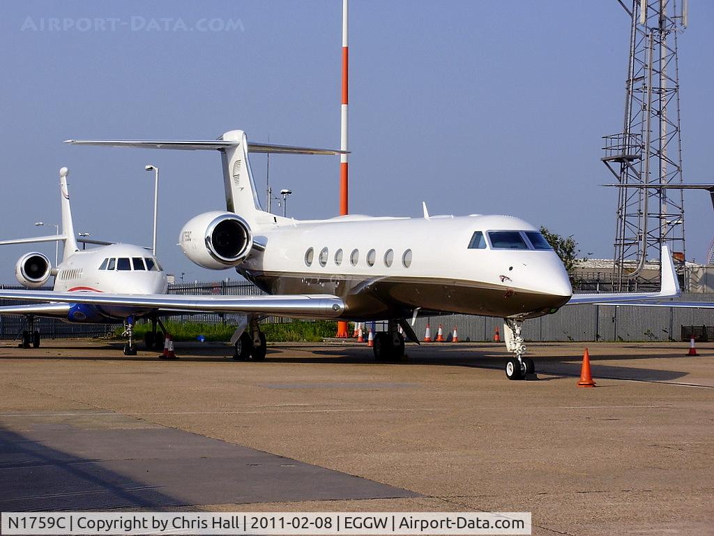 N1759C, 2006 Gulfstream Aerospace GV-SP (G550) C/N 5128, on the Signature Flight Support ramp