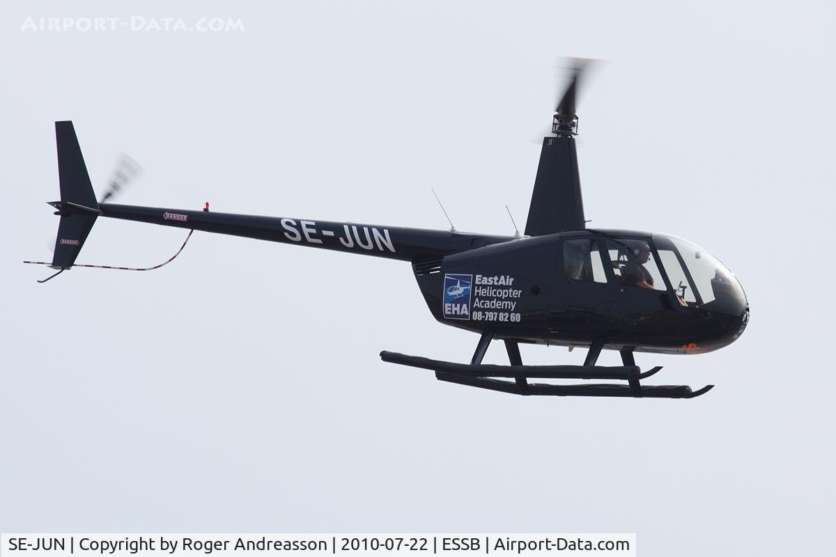 SE-JUN, Robinson R44 II C/N 12553, Rotorhead AB, operated by Eastair AB