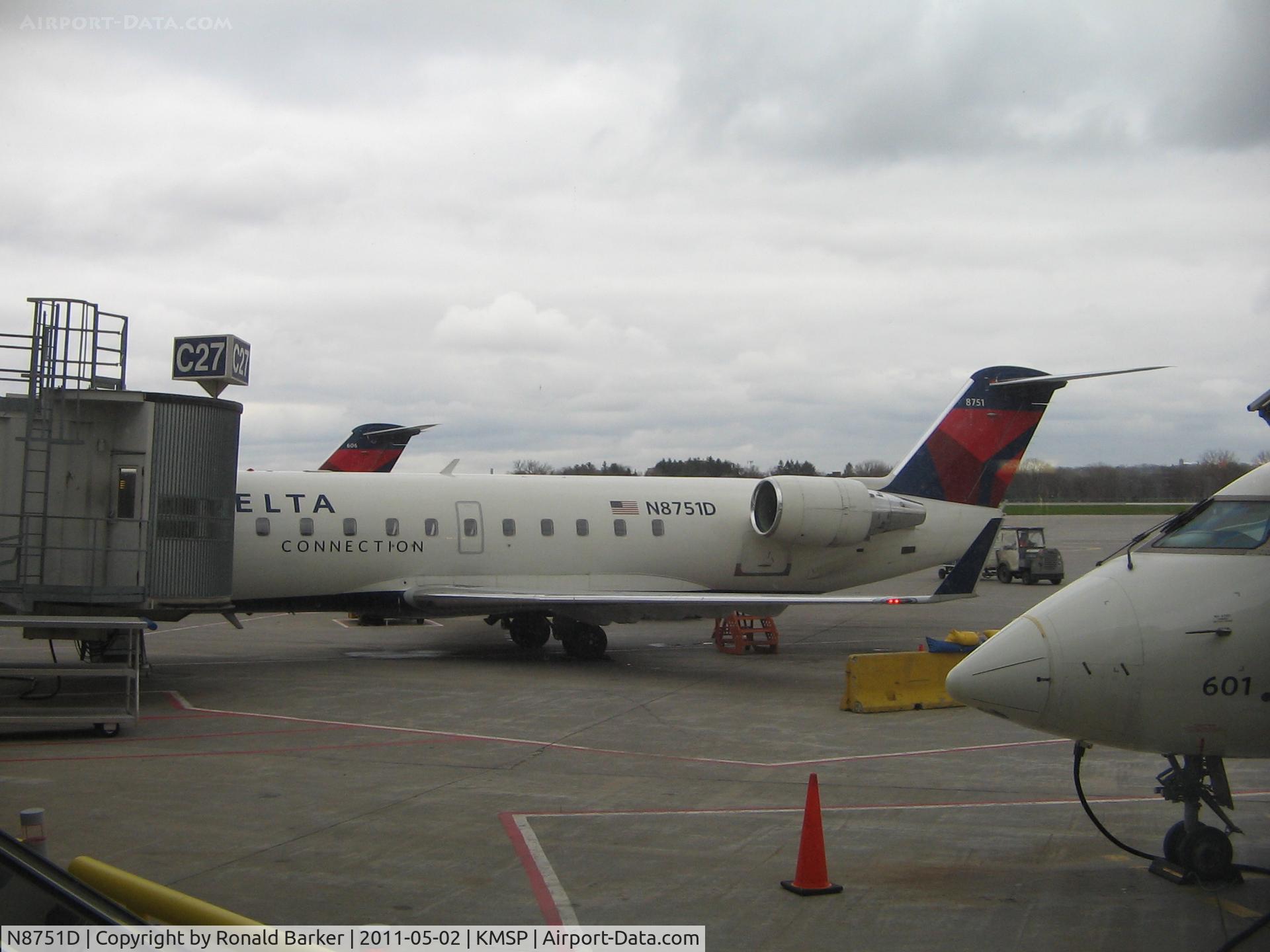 N8751D, 2003 Canadair CRJ-200 (CL-600-2B19) C/N 7751, MSP, MN