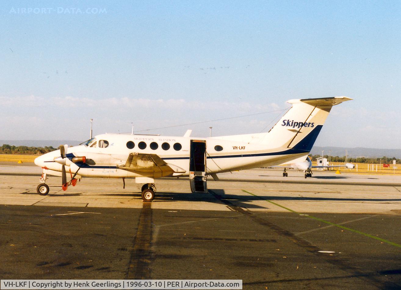 VH-LKF, 1980 Beech 200 Super King Air C/N BB-660, Skippers