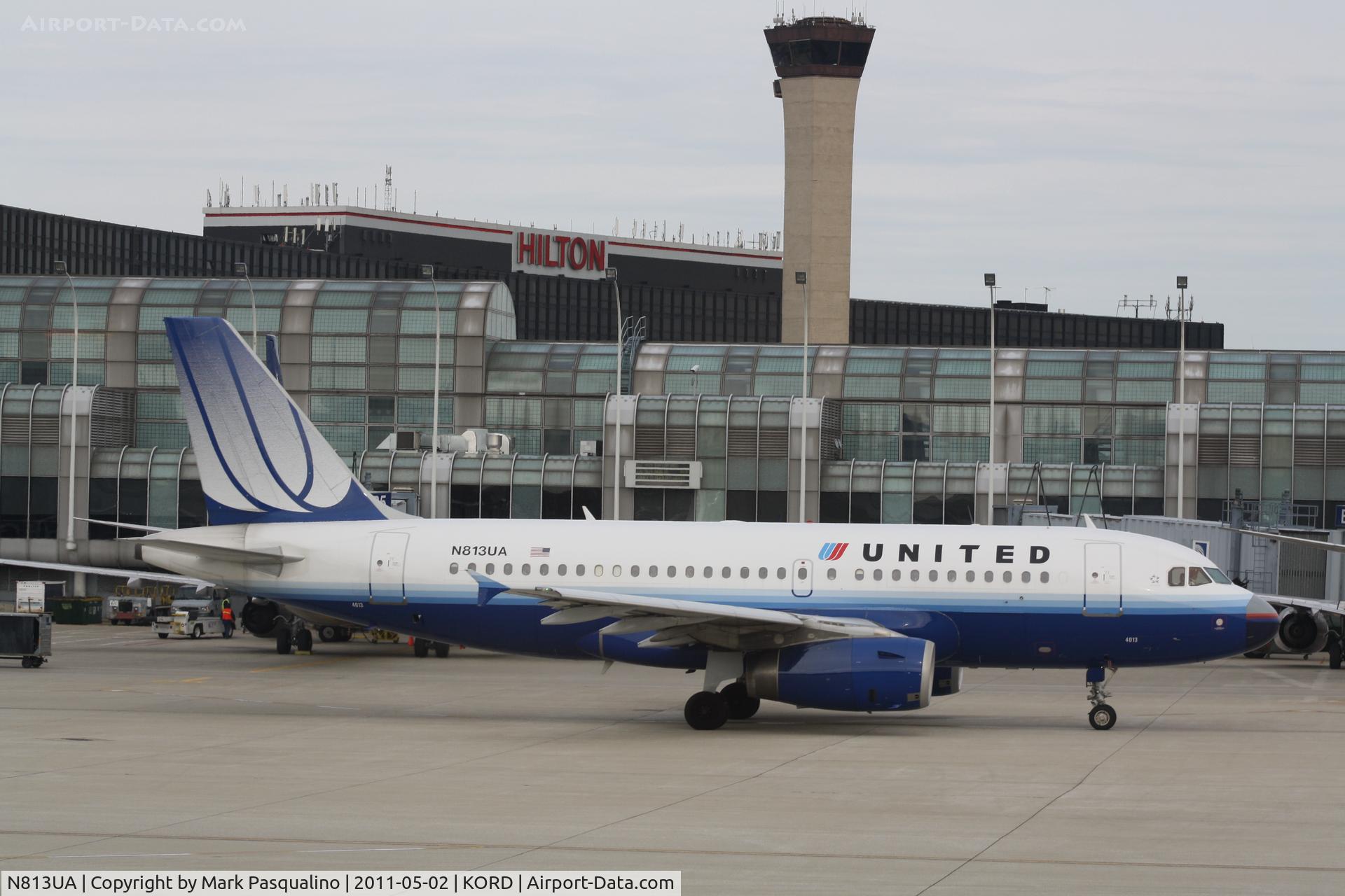 N813UA, 1998 Airbus A319-131 C/N 858, Airbus A319