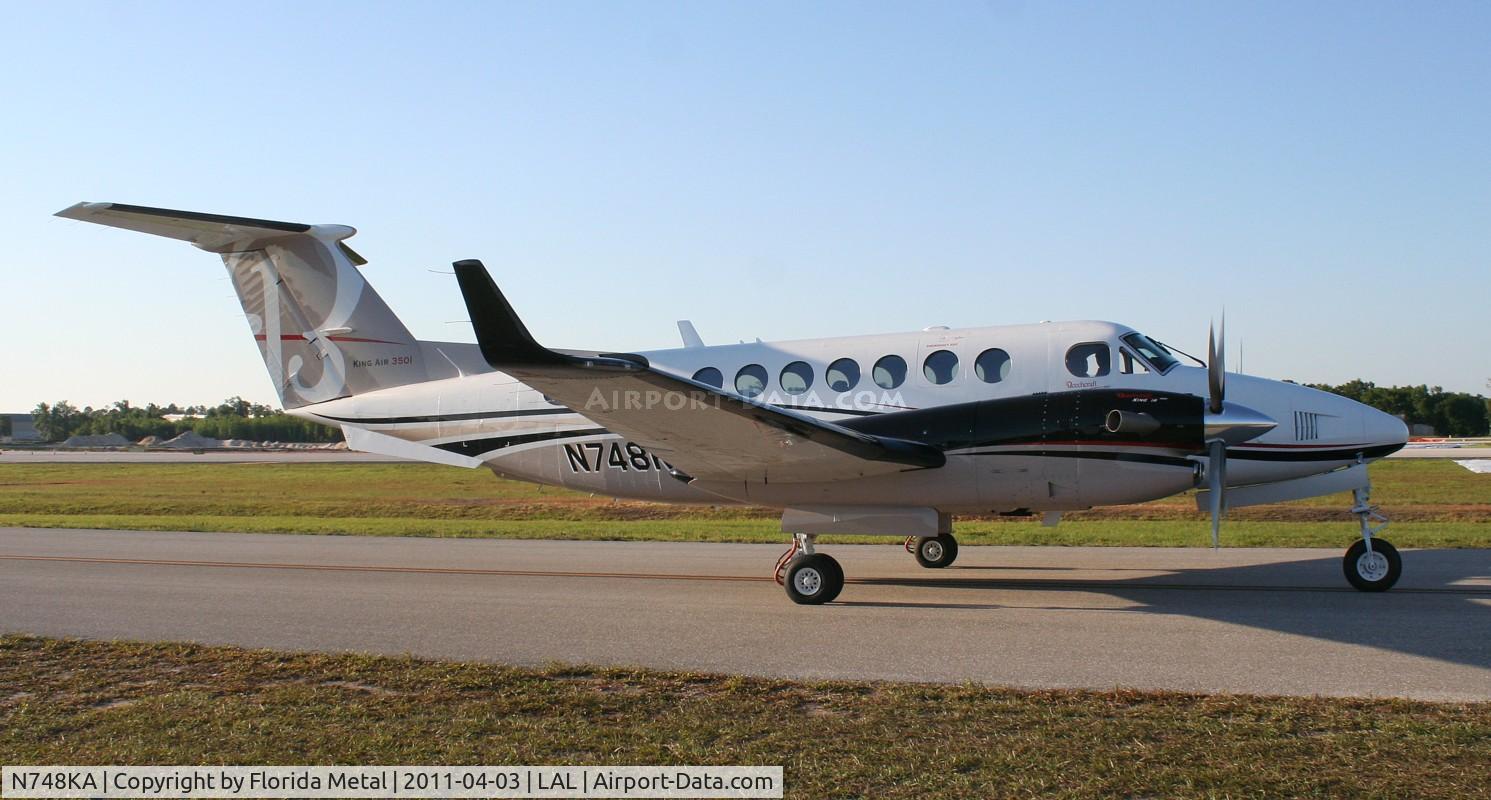 N748KA, Hawker Beechcraft Super King Air 350i C/N FL-748, Beech 300