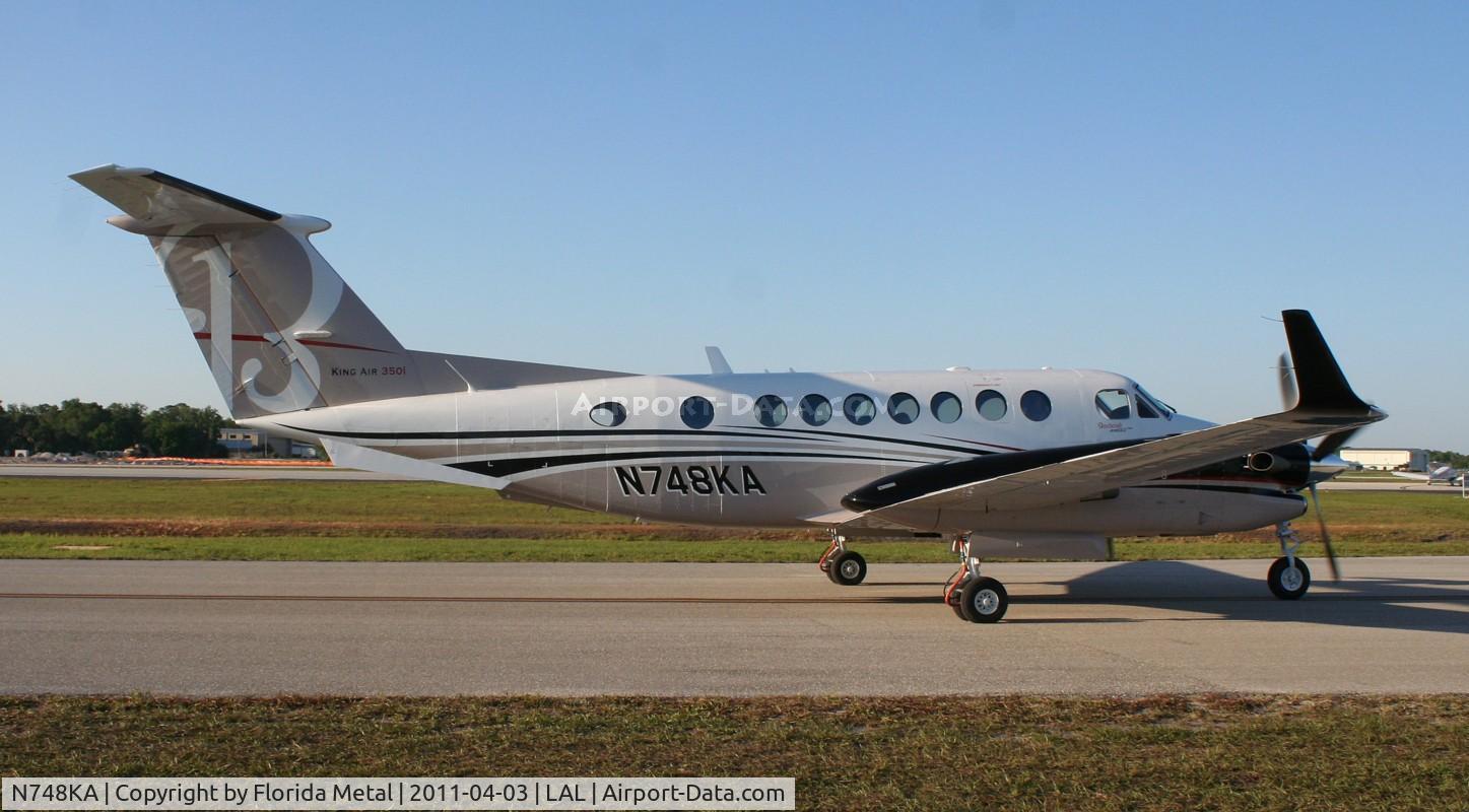 N748KA, Hawker Beechcraft Super King Air 350i C/N FL-748, Beech 300