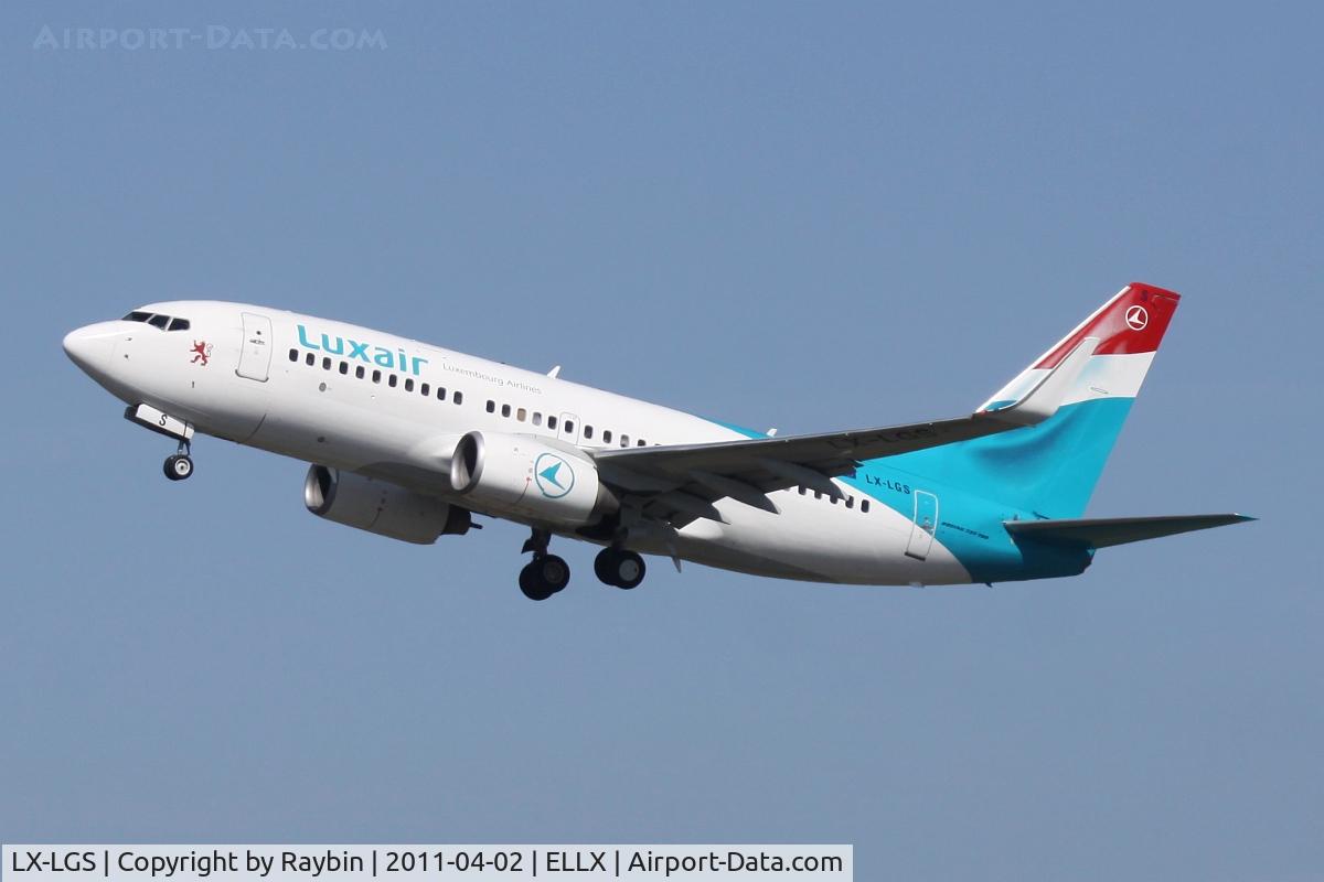 LX-LGS, 2005 Boeing 737-7C9 C/N 33956, Leaving LUX direction west