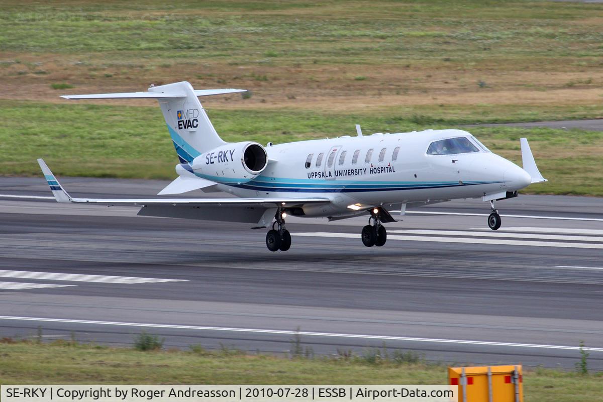 SE-RKY, 2001 Learjet 45 C/N 45-161, ETI112 ESGP-ESSB