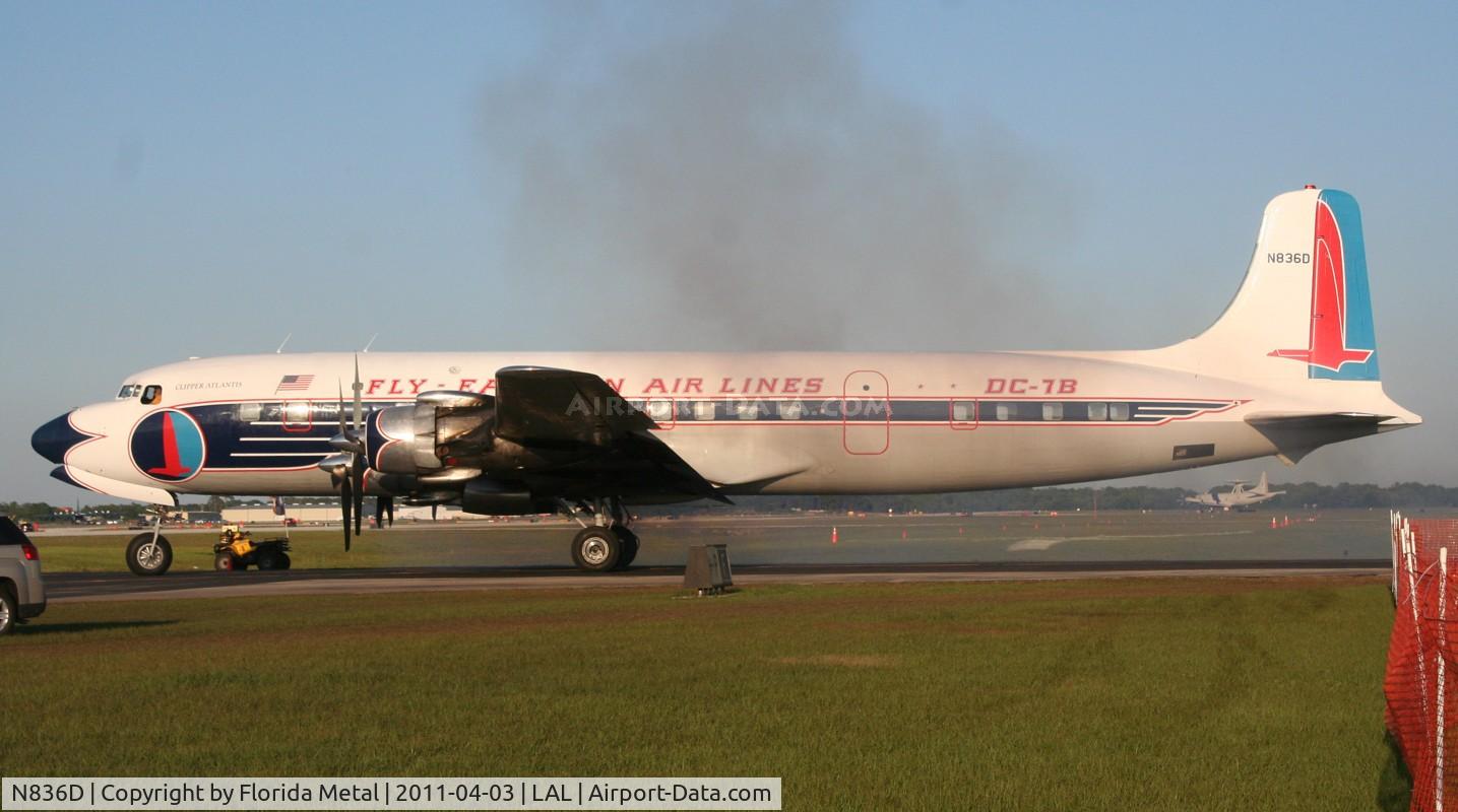 N836D, 1957 Douglas DC-7B C/N 45345, Smokey engine start