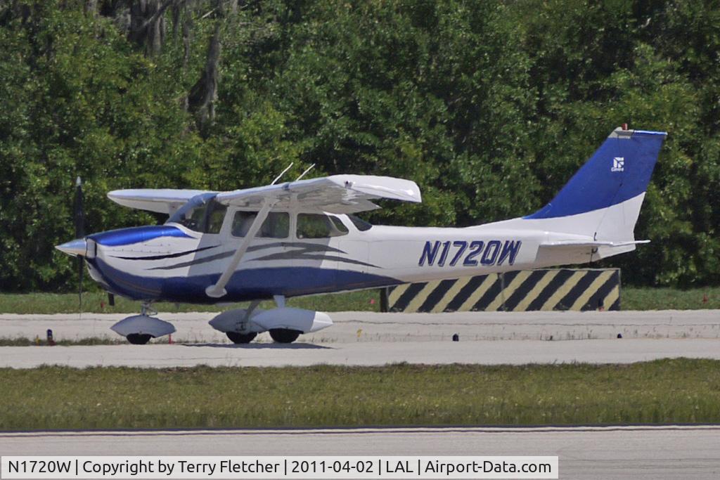 N1720W, 1975 Cessna 172M C/N 17264739, 2011 Sun n Fun at Lakeland