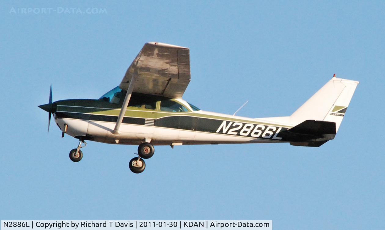N2886L, 1967 Cessna 172H C/N 17256086, 1967 Cessna 172H in Danville Va..