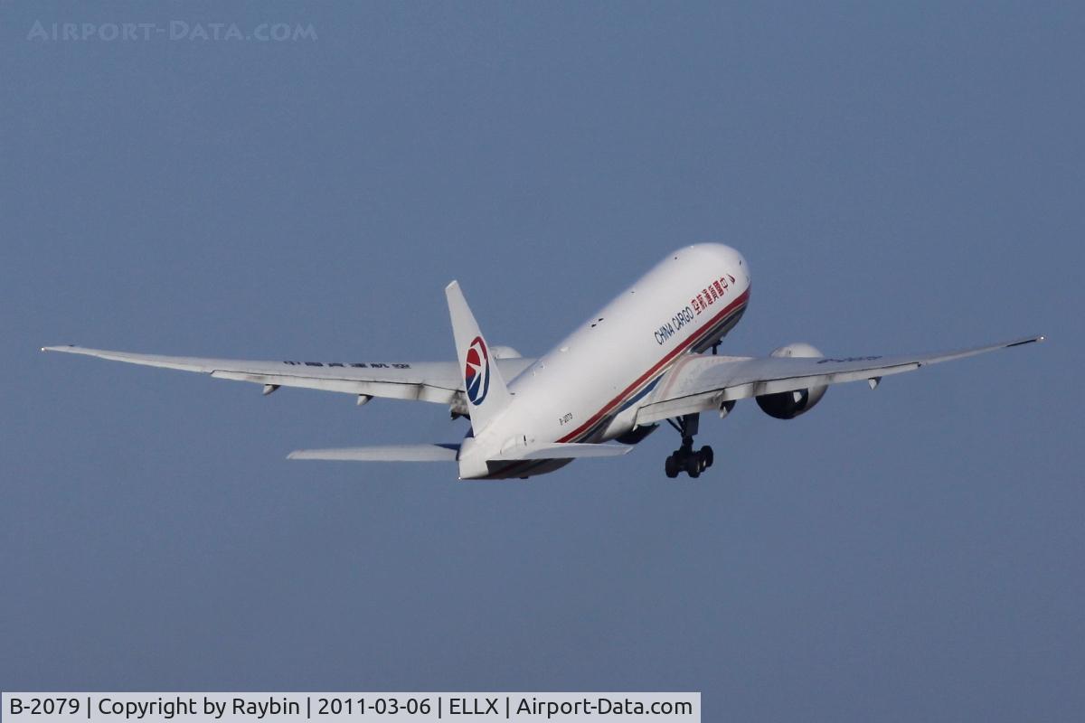 B-2079, 2010 Boeing 777-F6N C/N 37715, Note the wingbend during the start from rwy 06