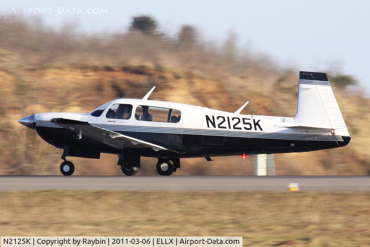 N2125K, 1997 Mooney M20M Bravo C/N 27-0239, One of the rare Mooneys at LUX
