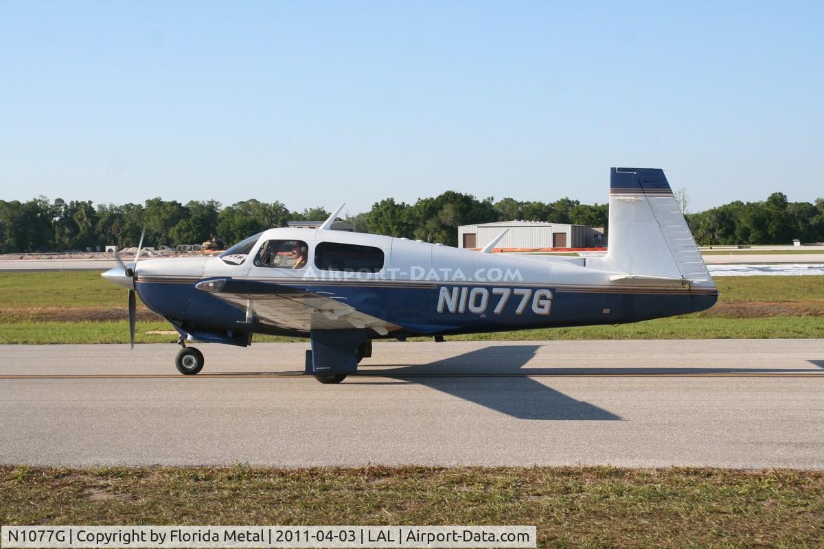 N1077G, 1990 Mooney M20J 201 C/N 24-1692-14, Mooney M20J