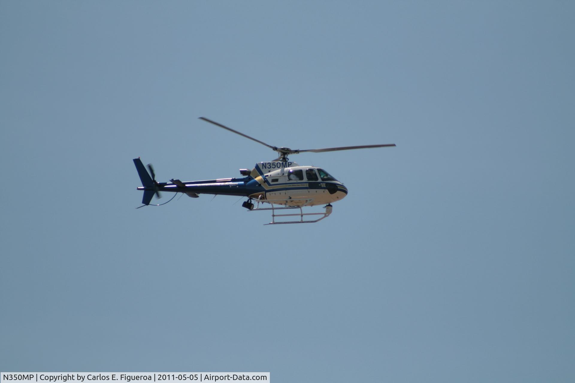 N350MP, 2004 Eurocopter AS-350B-3 Ecureuil Ecureuil C/N 3783, Flying over the Mississippi