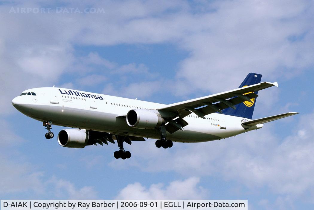 D-AIAK, 1987 Airbus A300B4-603 C/N 401, Airbus A300B4-603 [401] (Lufthansa) Heathrow~G 01/09/2006