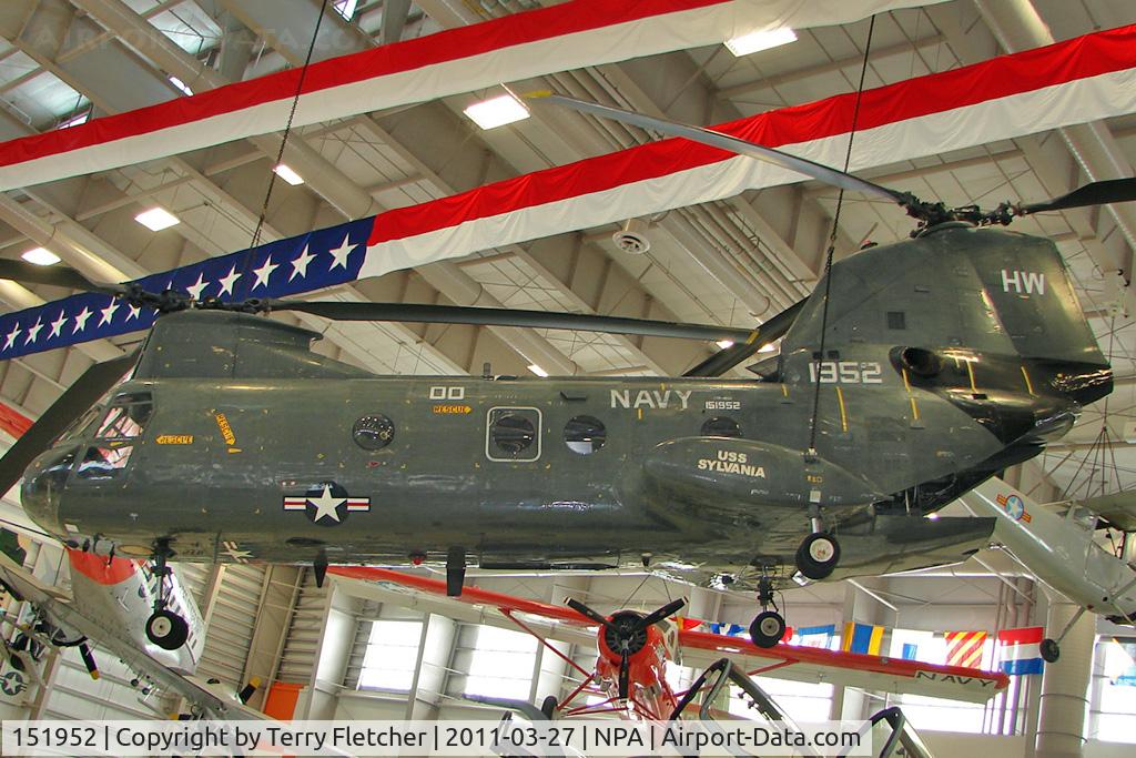 151952, Boeing Vertol HH-46A Sea Knight C/N 2102, Boeing-Vertol HH-46A Sea Knight, c/n: 2102 at Pensacola Naval Museum