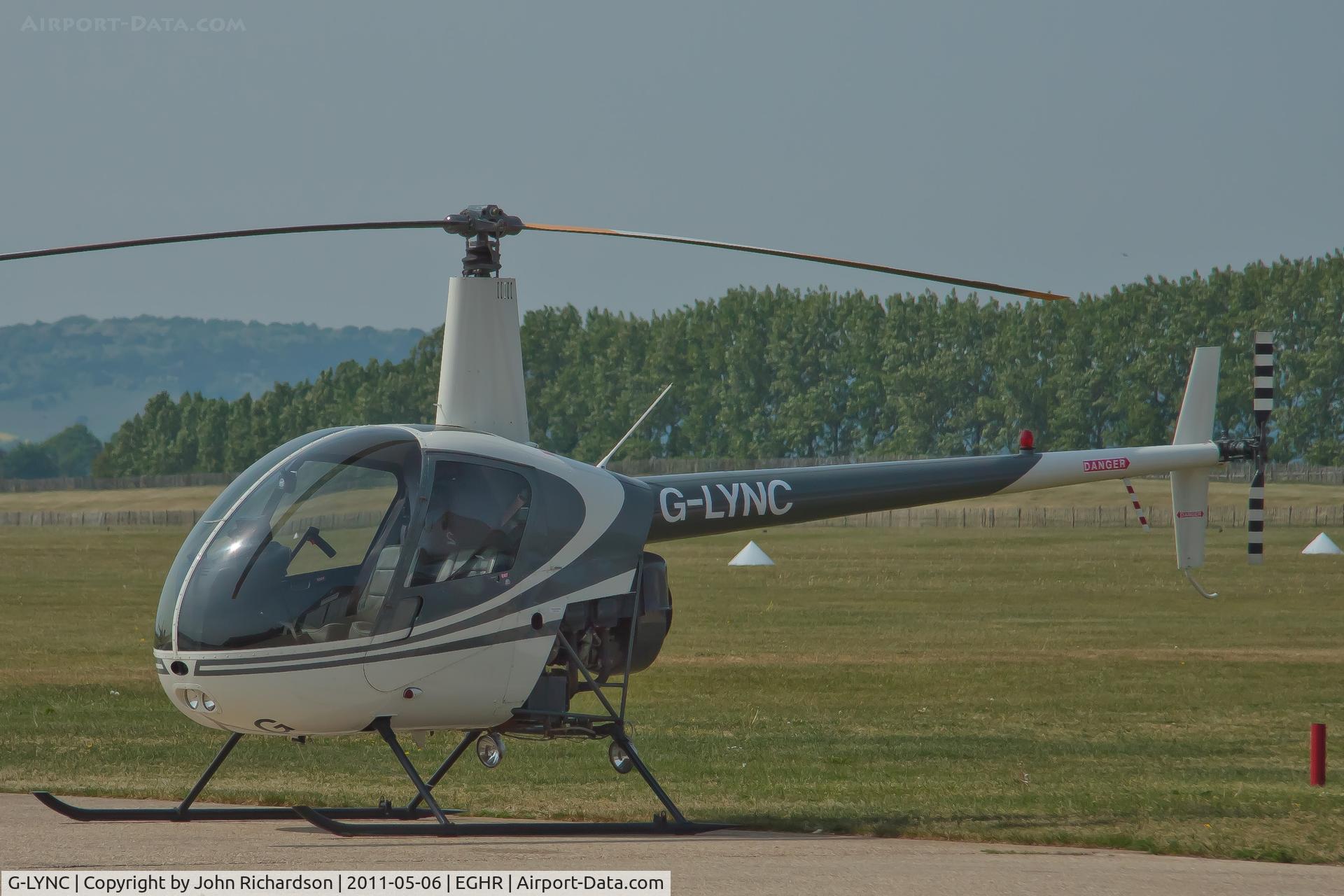 G-LYNC, 2000 Robinson R22 Beta C/N 3069, Parked on helipad