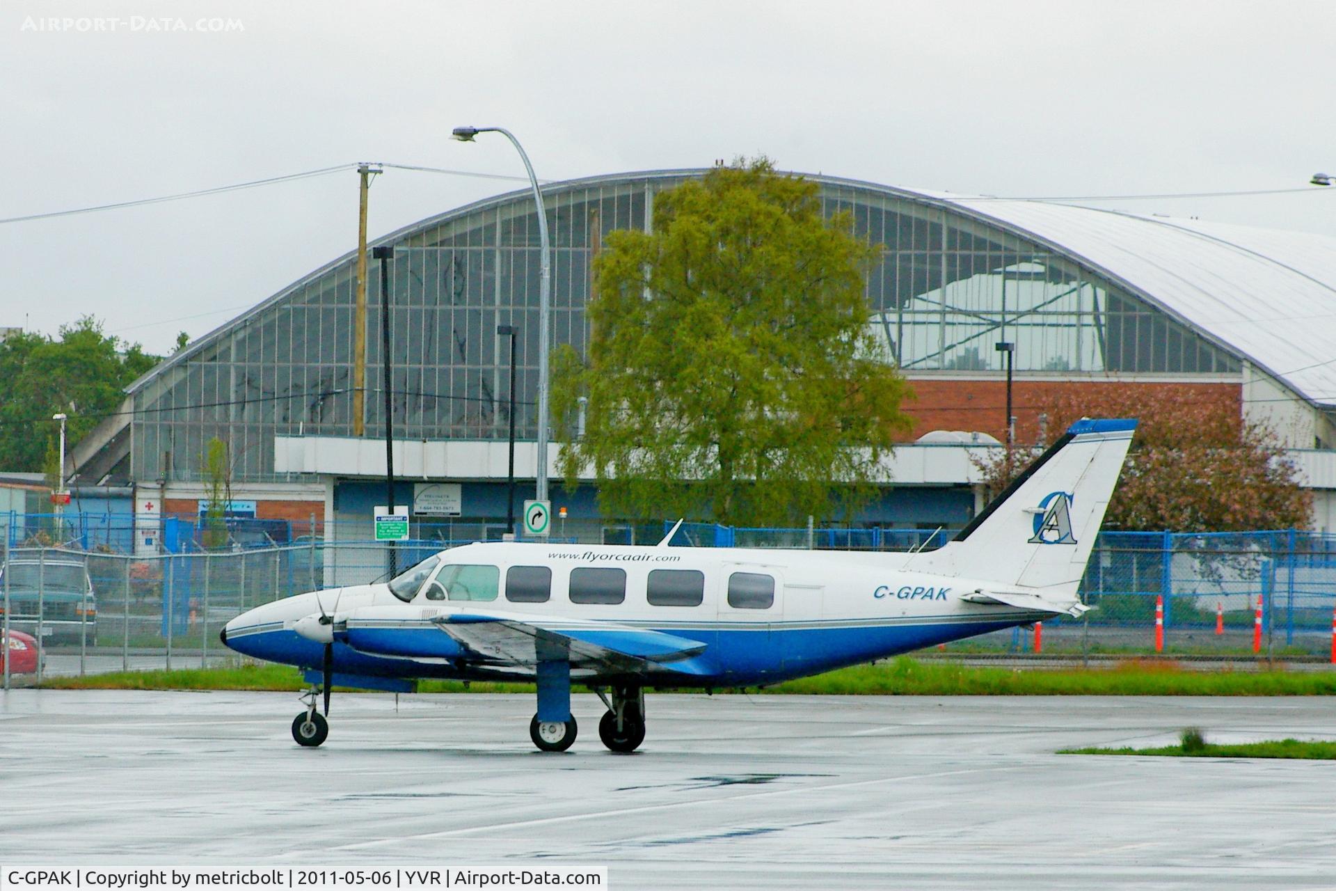 C-GPAK, 1980 Piper PA-31-350 Navajo Chieftain Chieftain C/N 31-8052070, YVR South Terminal
