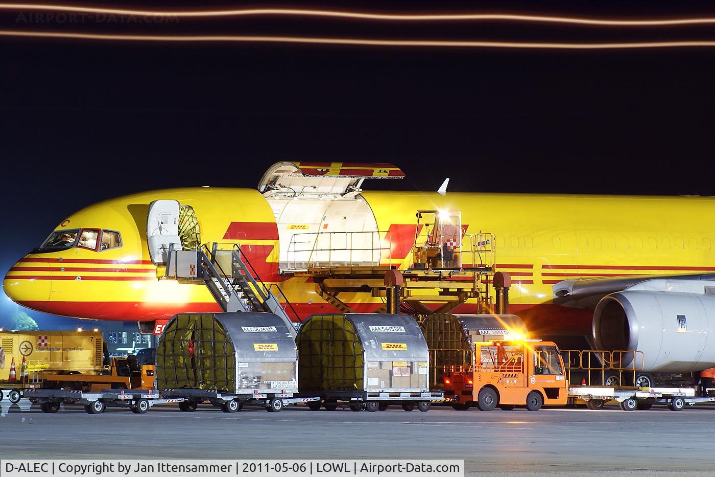 D-ALEC, 1983 Boeing 757-236/SF C/N 22175, D-ALEC @ LOWL