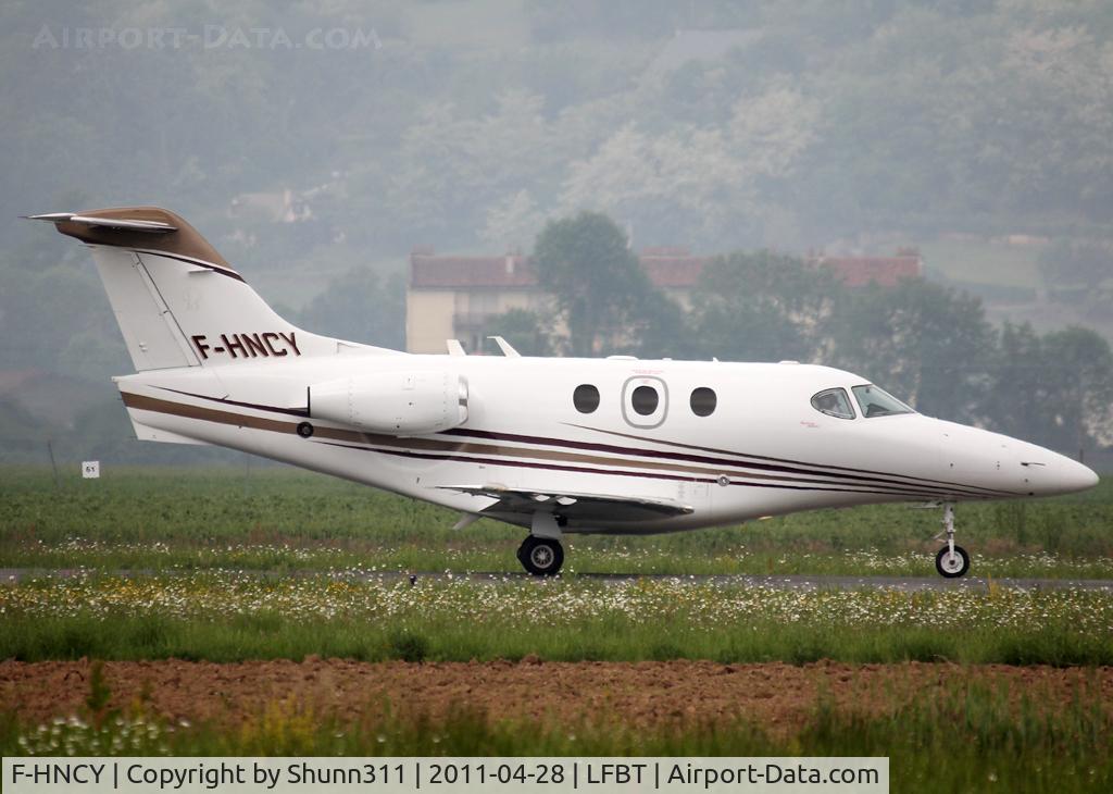 F-HNCY, 2008 Hawker Beechcraft 390 C/N RB-230, Taxiing to the General Aviation area...