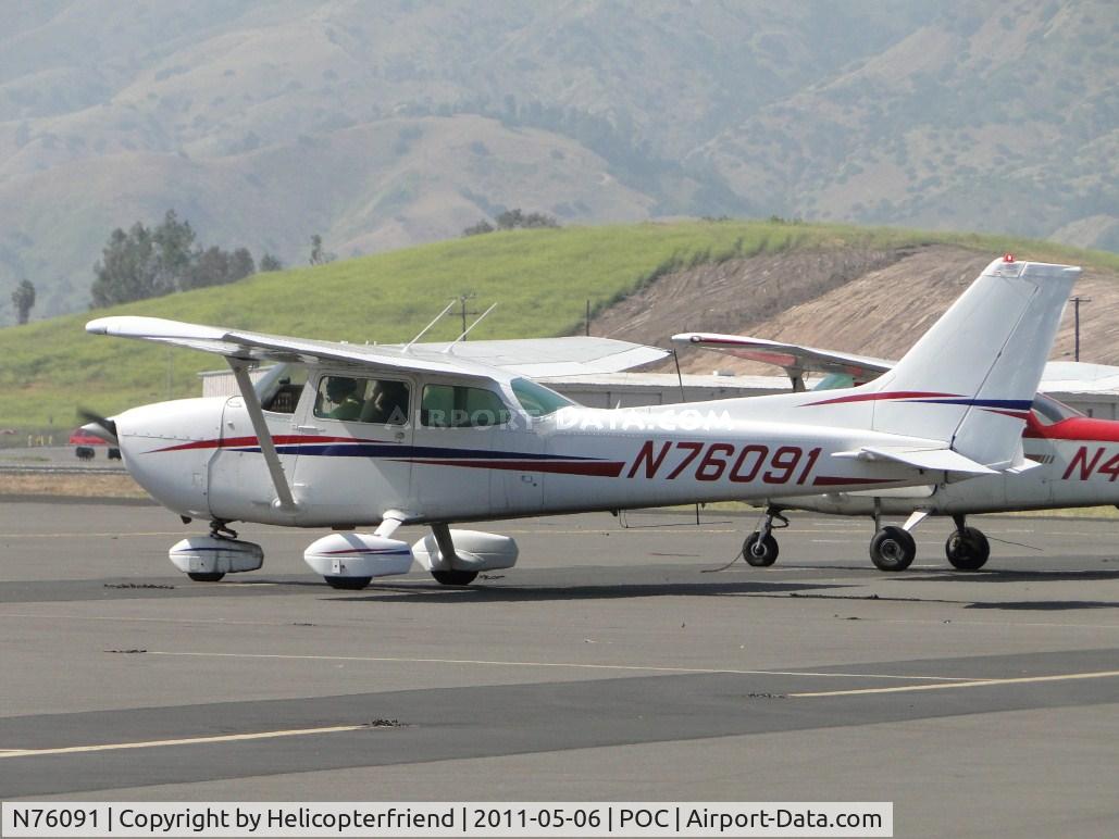 N76091, 1976 Cessna 172N C/N 17268121, Starting up in transient parking