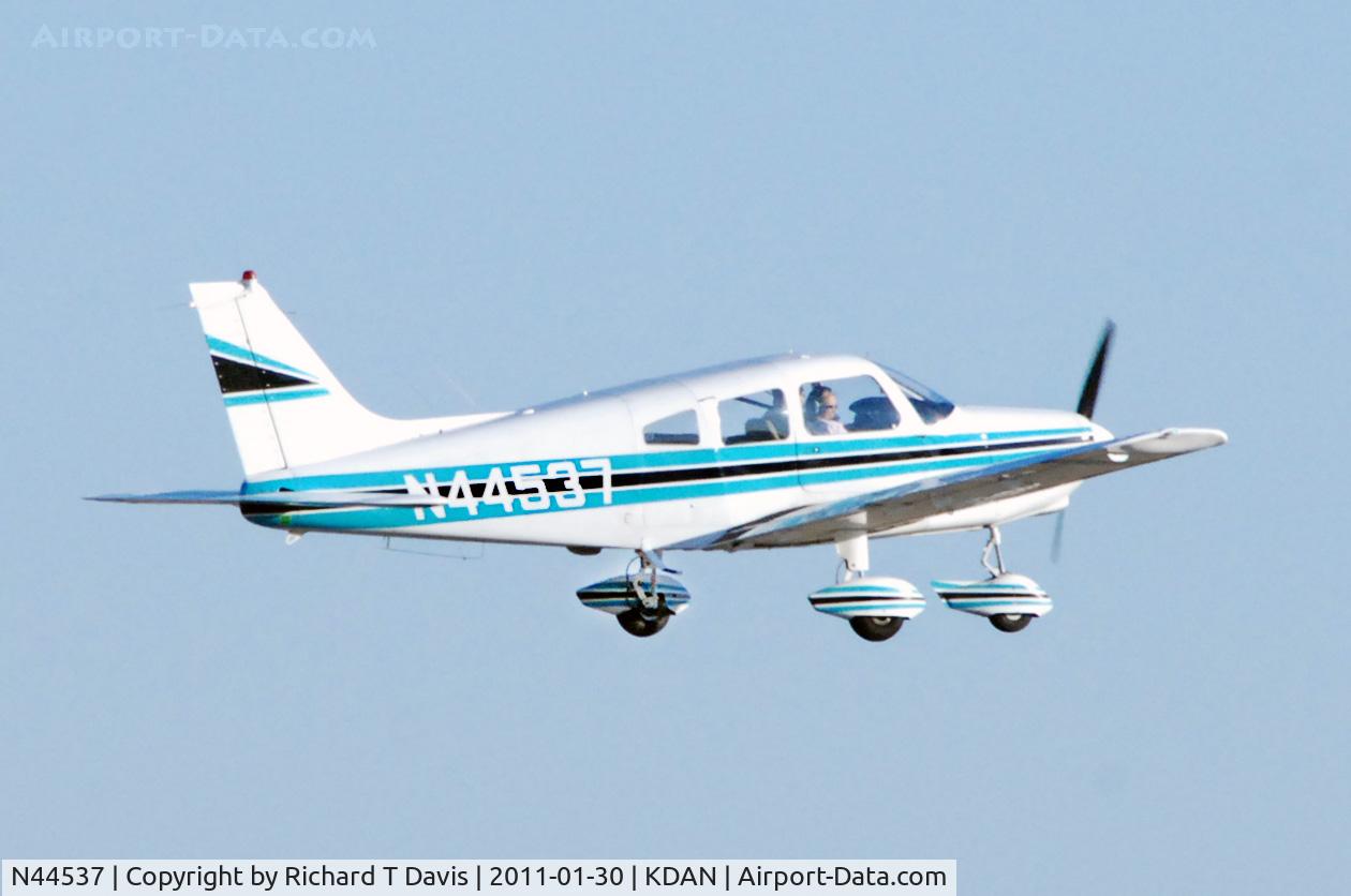 N44537, 1974 Piper PA-28-151 C/N 28-7415659, 1974 Piper PA28-151 in Danville Va..