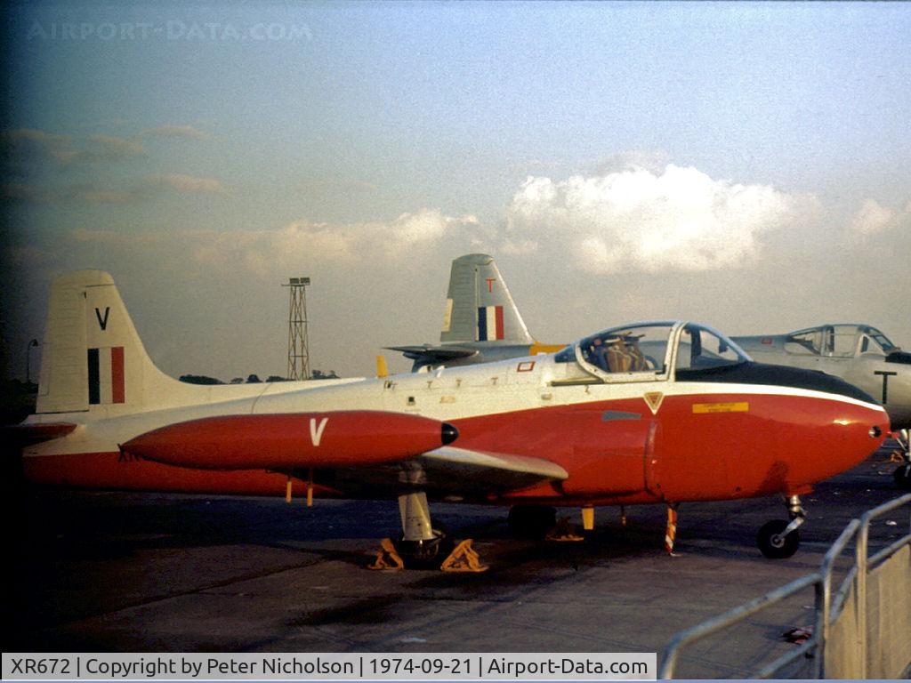 XR672, 1963 BAC 84 Jet Provost T.4 C/N PAC/W/19985, Jet Provost T.4 of 6 Flying Training School on display at the 1974 RAF Finningley Airshow.