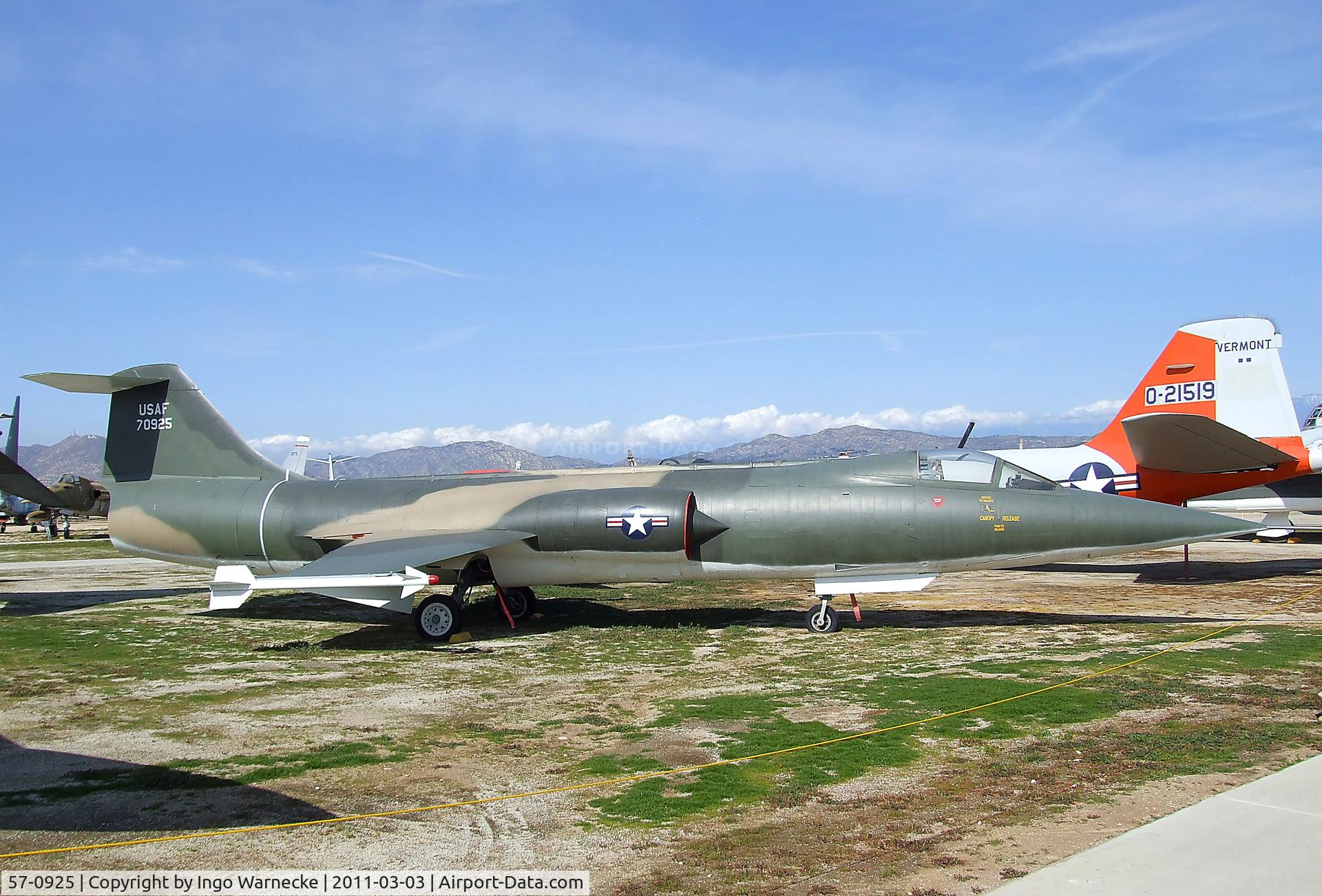 57-0925, 1957 Lockheed F-104C Starfighter C/N 383-1234, Lockheed F-104C Starfighter at the March Field Air Museum, Riverside CA