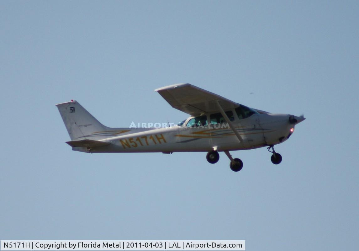 N5171H, 1975 Cessna 172M C/N 17265358, C172M