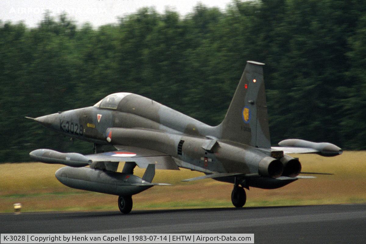 K-3028, 1970 Canadair NF-5A Freedom Fighter C/N 3028, NF-5A fighter of 315 sqn of the Royal Netherlands Air Force landing at Twente air base.