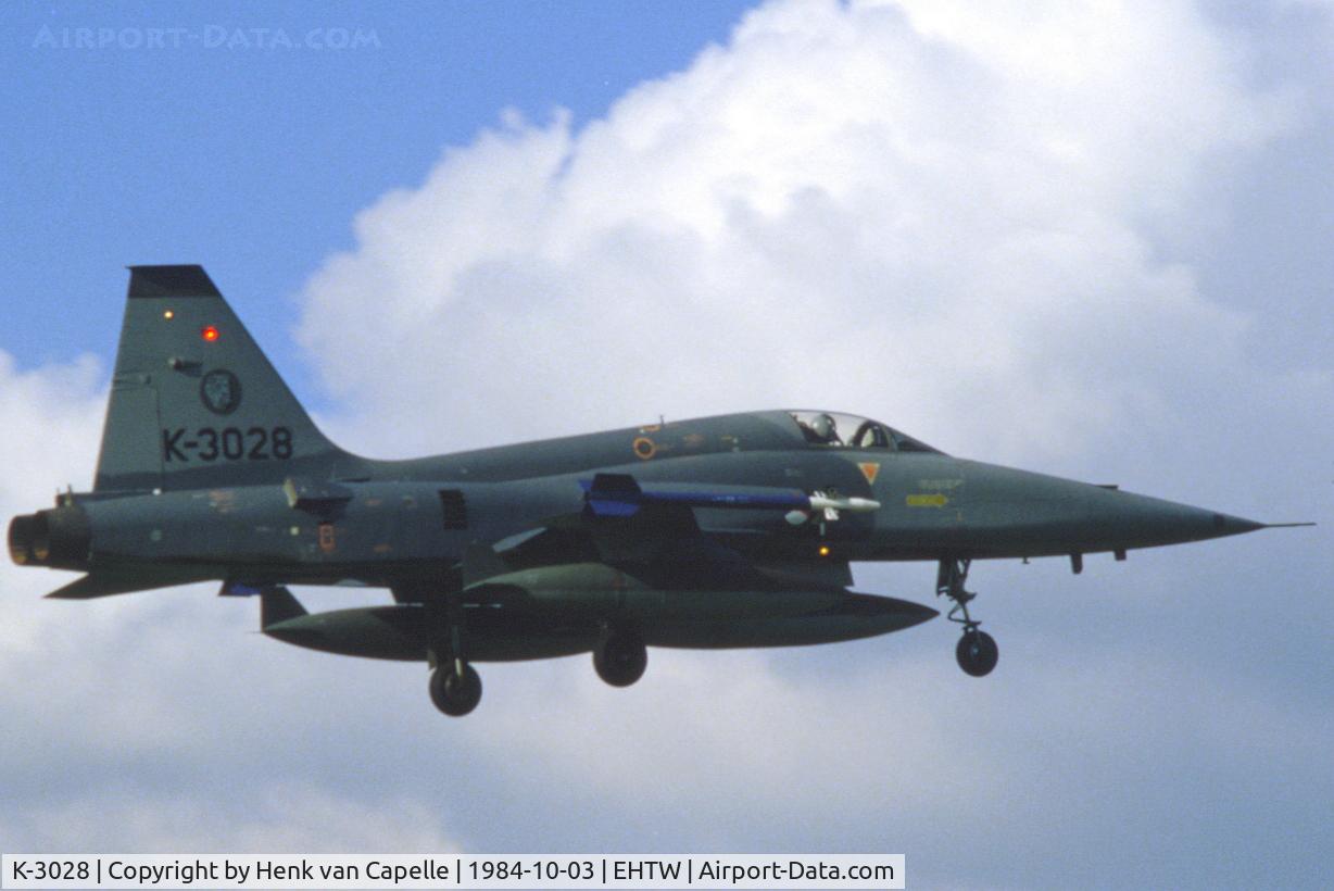 K-3028, 1970 Canadair NF-5A Freedom Fighter C/N 3028, NF-5A fighter of 315 sqn of the Royal Netherlands Air Force over Twente air base. It been repainted in a two-tone grey colour scheme and is carrying dummy Sidewinder missiles.
