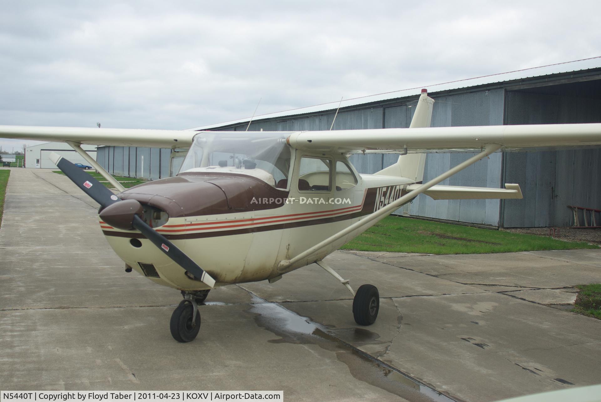 N5440T, 1964 Cessna 172E C/N 17251340, Seeing the light of day