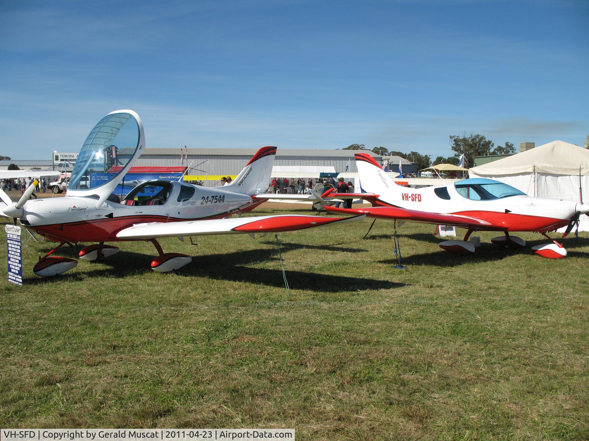 VH-SFD, 1987 Maule M-6-235 Super Rocket C/N 7502C, Photo taken at the Nat Fly 2011 Temora N.S.W., Australia.