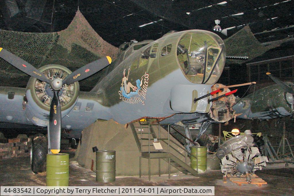 44-83542, 1944 Boeing B-17G Flying Fortress C/N 32183, 1944 Boeing B-17G Flying Fortress, c/n: 32183 on display as 237994 at Flight of Fantasy Museum