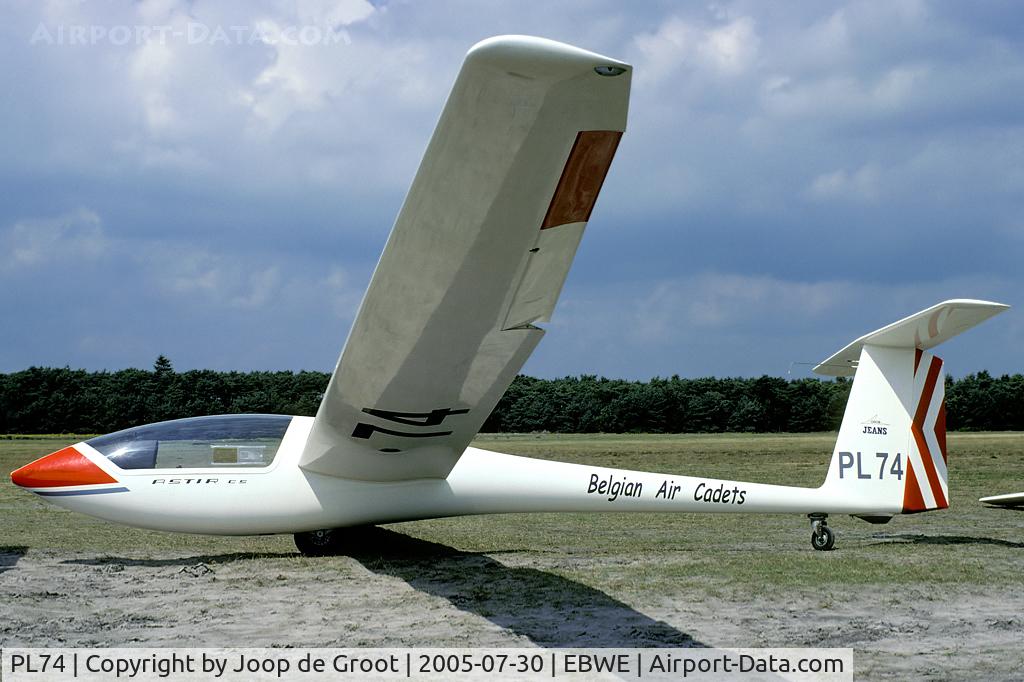 PL74, 1978 Grob G-102 Astir CS Jeans C/N 2104, summercamp of the Air Cadets